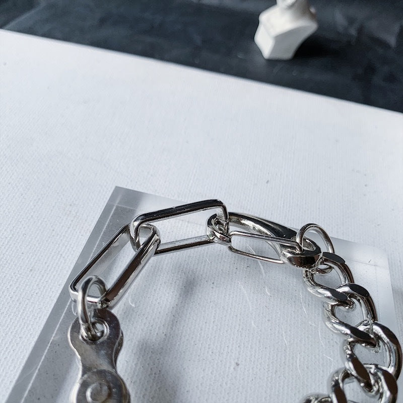 Vyriškos mados dviračių grandinėlė sujungė lydinio apyrankę