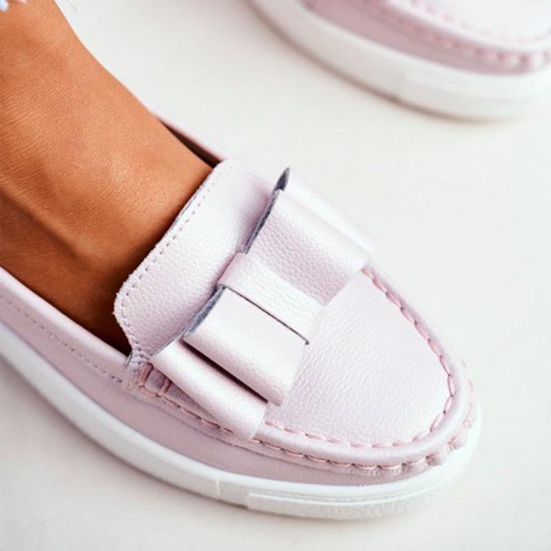 Zapatos casuales con suelas suaves y tacones planos para mujeres durante toda la temporada.