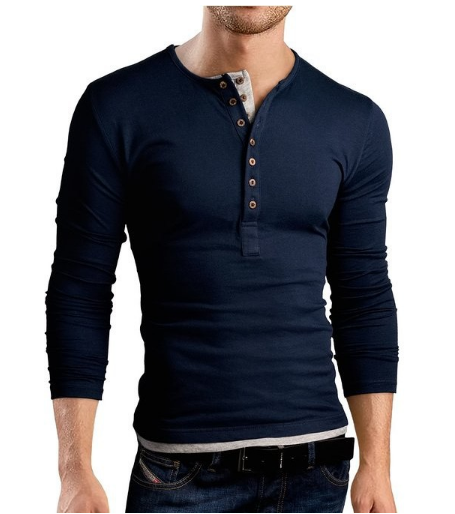 Camiseta en contraste con cuello doble y cuello de hombre.