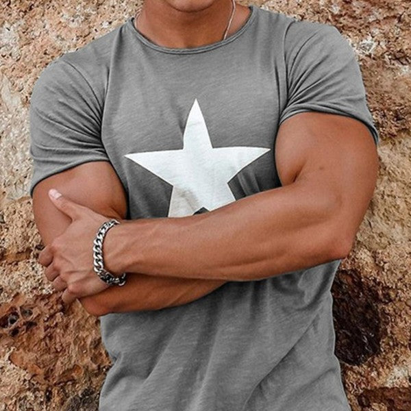 Camisa de un color con manga corta para hombres con estampado de pentagrama