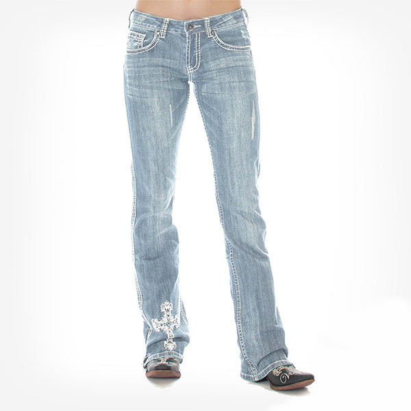 Zapatos estirados cruzados plateados con jeans