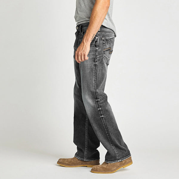 Stretchige Mid Rise Loose Fit Jeans mit geradem Bein