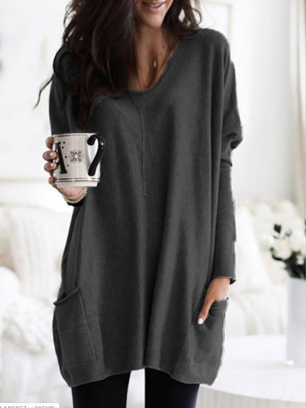 Camisa de mujer con cuello redondo y manga larga.