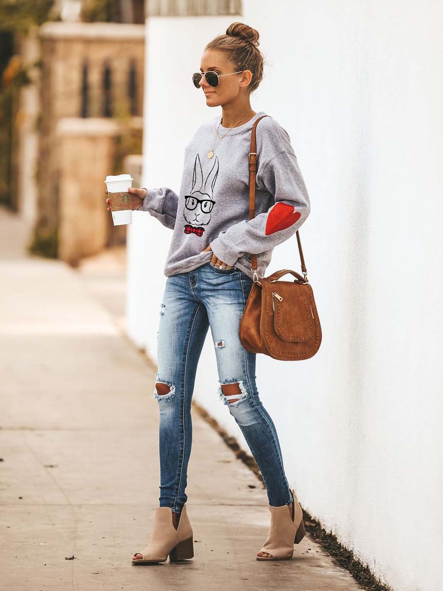 Jersey de mujer con un conejito de pascua estampado
