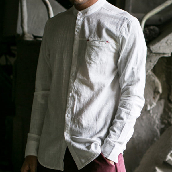 Camisa de lino con cuello para hombre