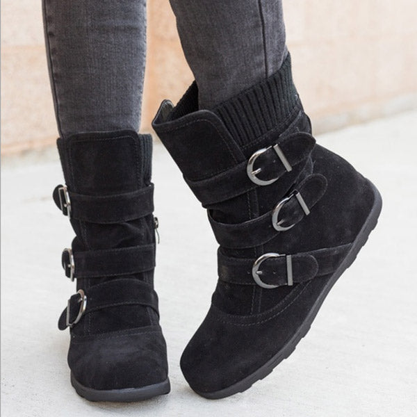 Botas ajustadas vintage para mujer con tacones planos y hebillas