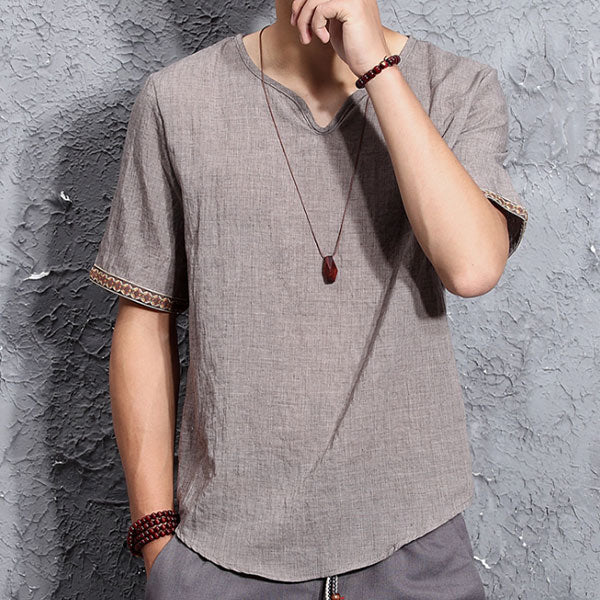 Camisa de lino para hombre con manga corta.