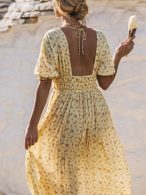 Rückenloses Blumen-Maxikleid