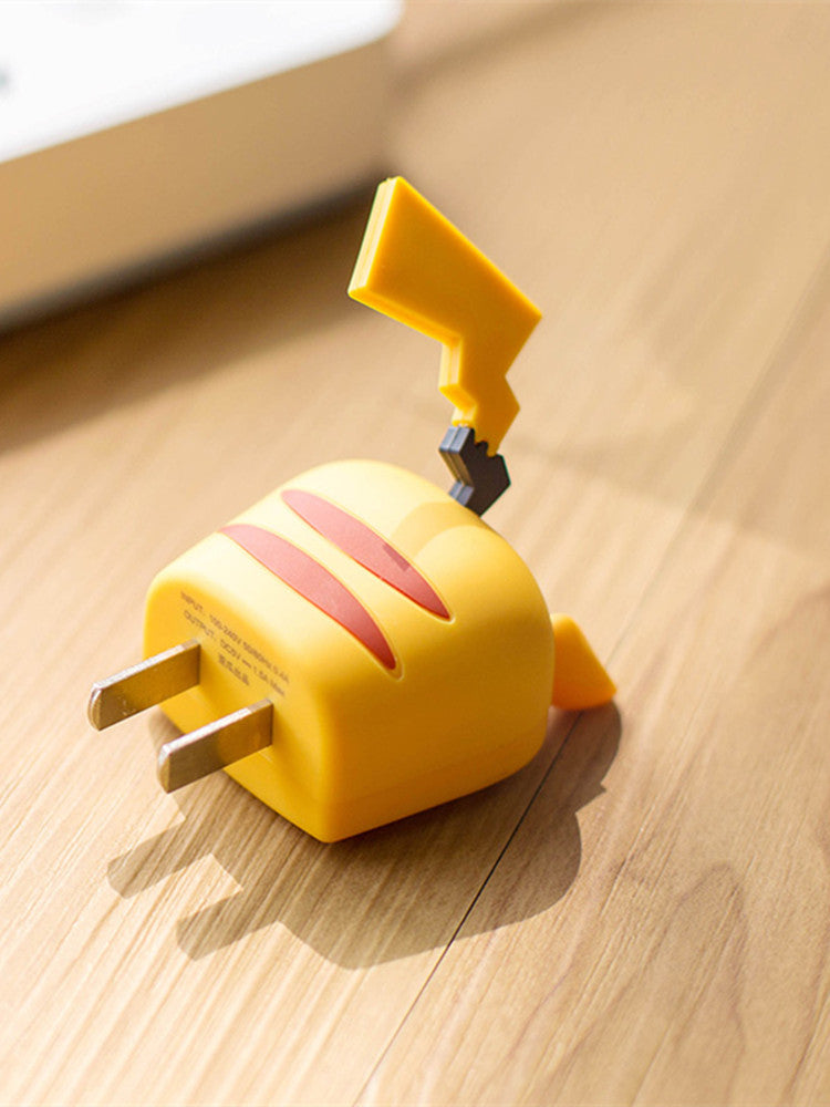 Enchufe Pikachu Apple