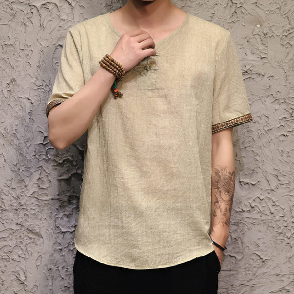 Camisa de lino para hombre con manga corta.