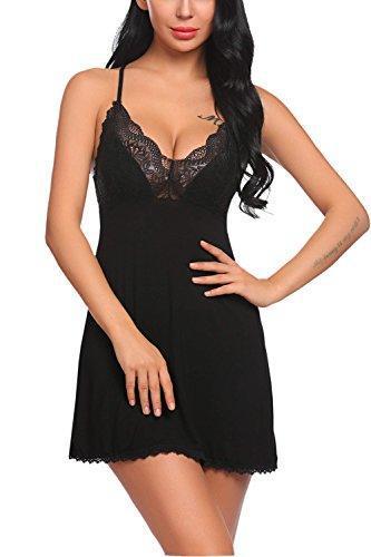 Pijama de encaje con tirantes