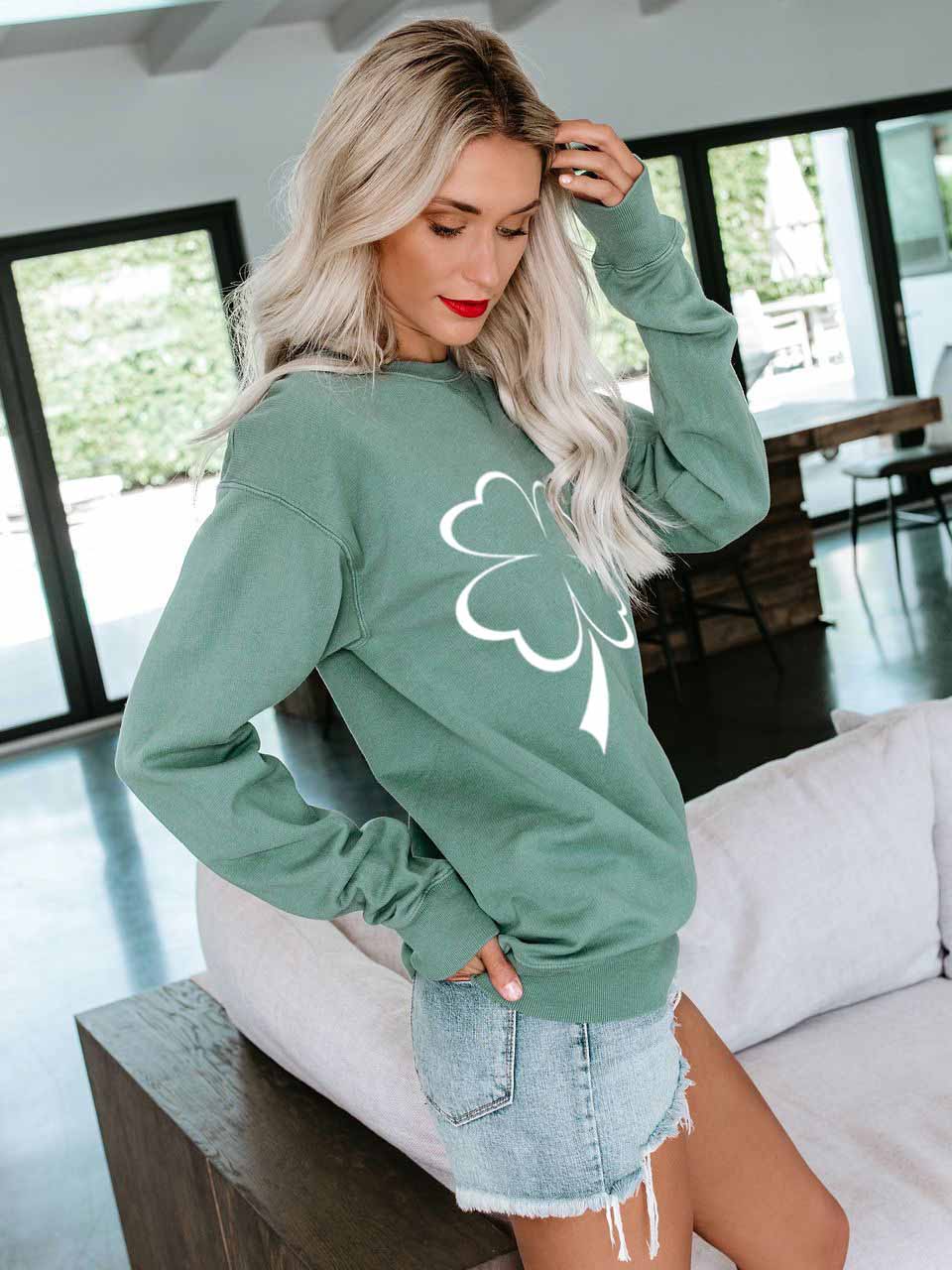 Jersey casual con estampado de trébol