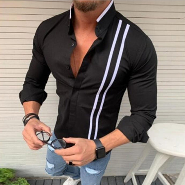 Camisa delgada en contraste con cuello alto para hombres