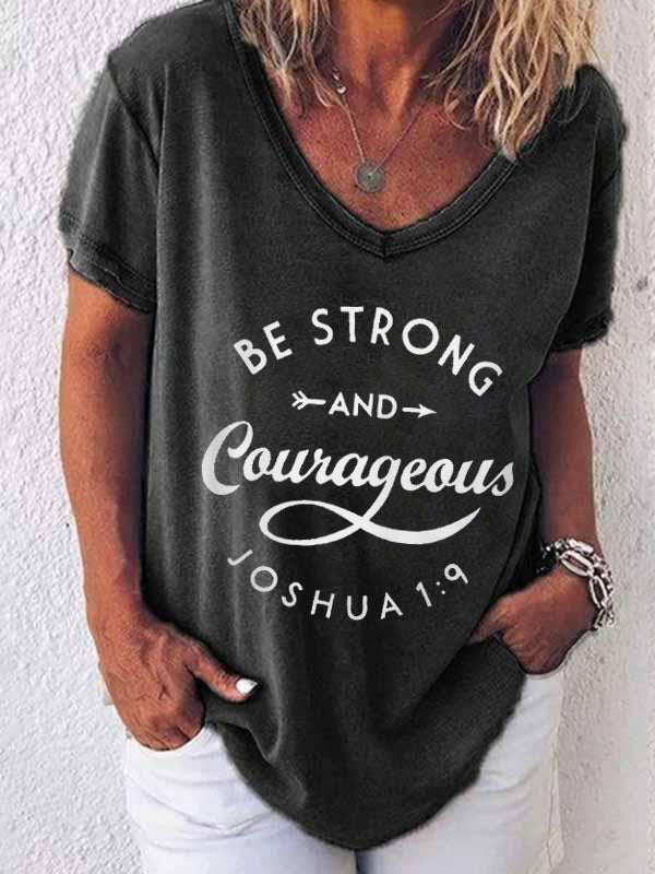 Las mujeres son fuertes y audaces Joshua 1: 9 T-shirt