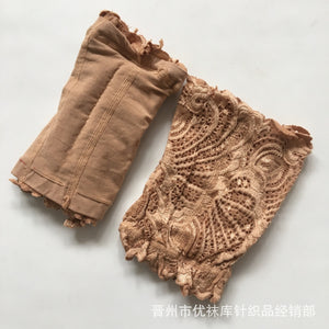 Lace thigh garter