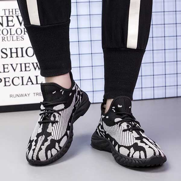 Atmungsaktive, bequeme, farblich passende Freizeitschuhe für Herren