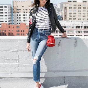 Agujeros de cintura alta de moda empapados en pies