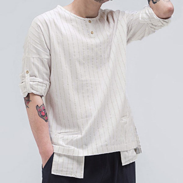 Vyriški marškinėliai su retro juostelėmis ant apykaklės