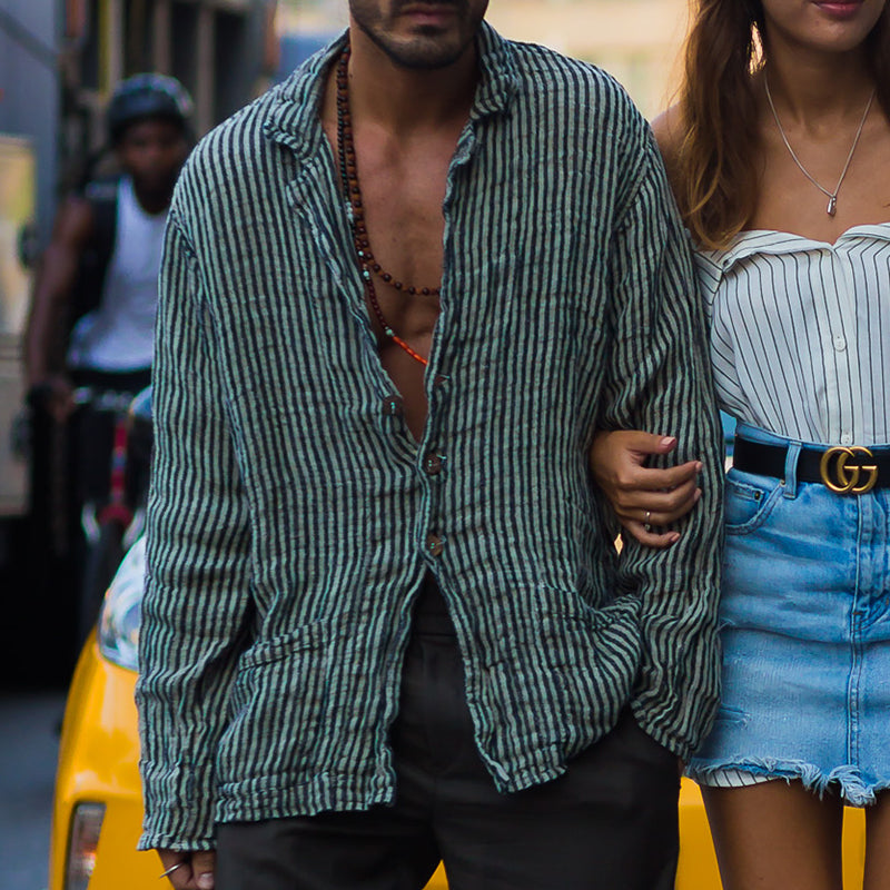 Laisvalaikio lininiai marškinėliai su dryžuotu atspaudu vyrams