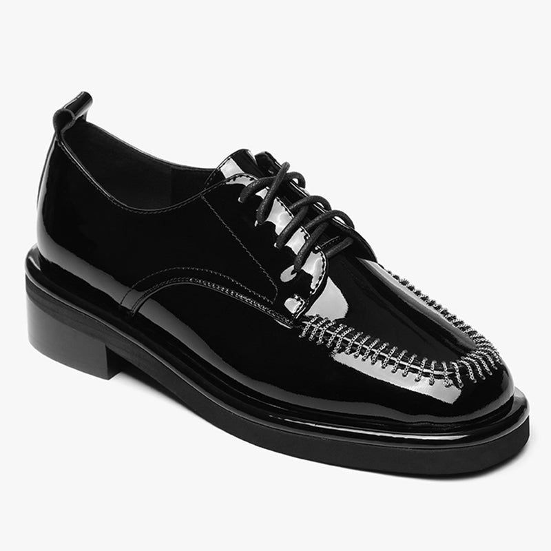 Patent Oxfords in Schwarz / Braun