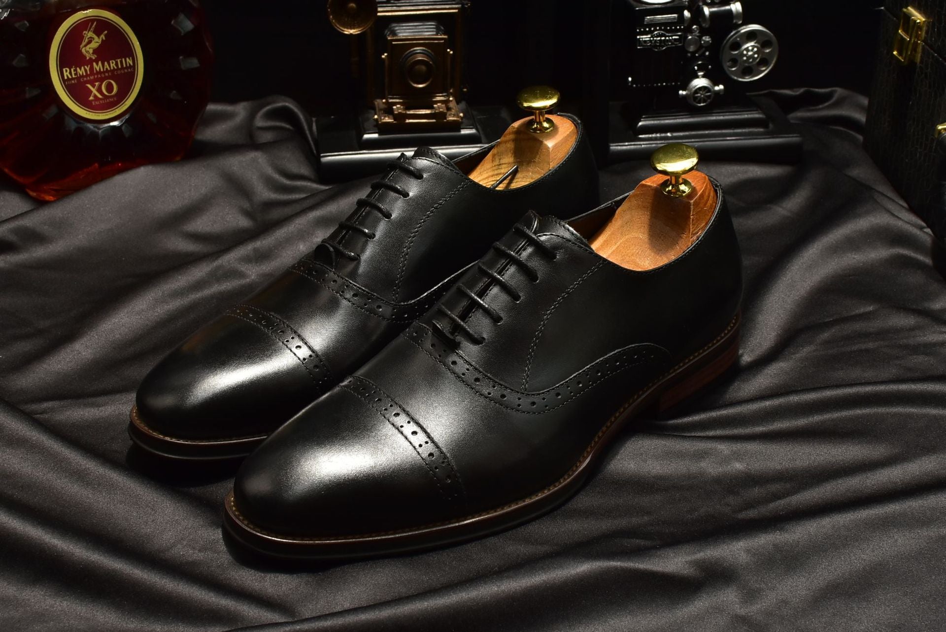 Sactino Brogue zapatos de cuero marrón / negro