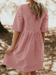 Vestido a rayas de talla grande con bolsillos
